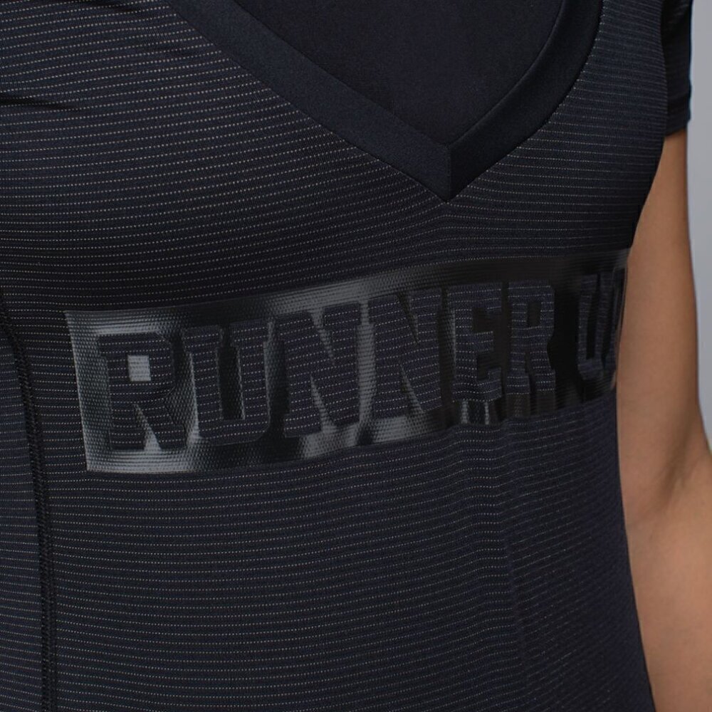 Lululemon Runner Up Short Sleeve - 6 Black - Picture 3 of 6